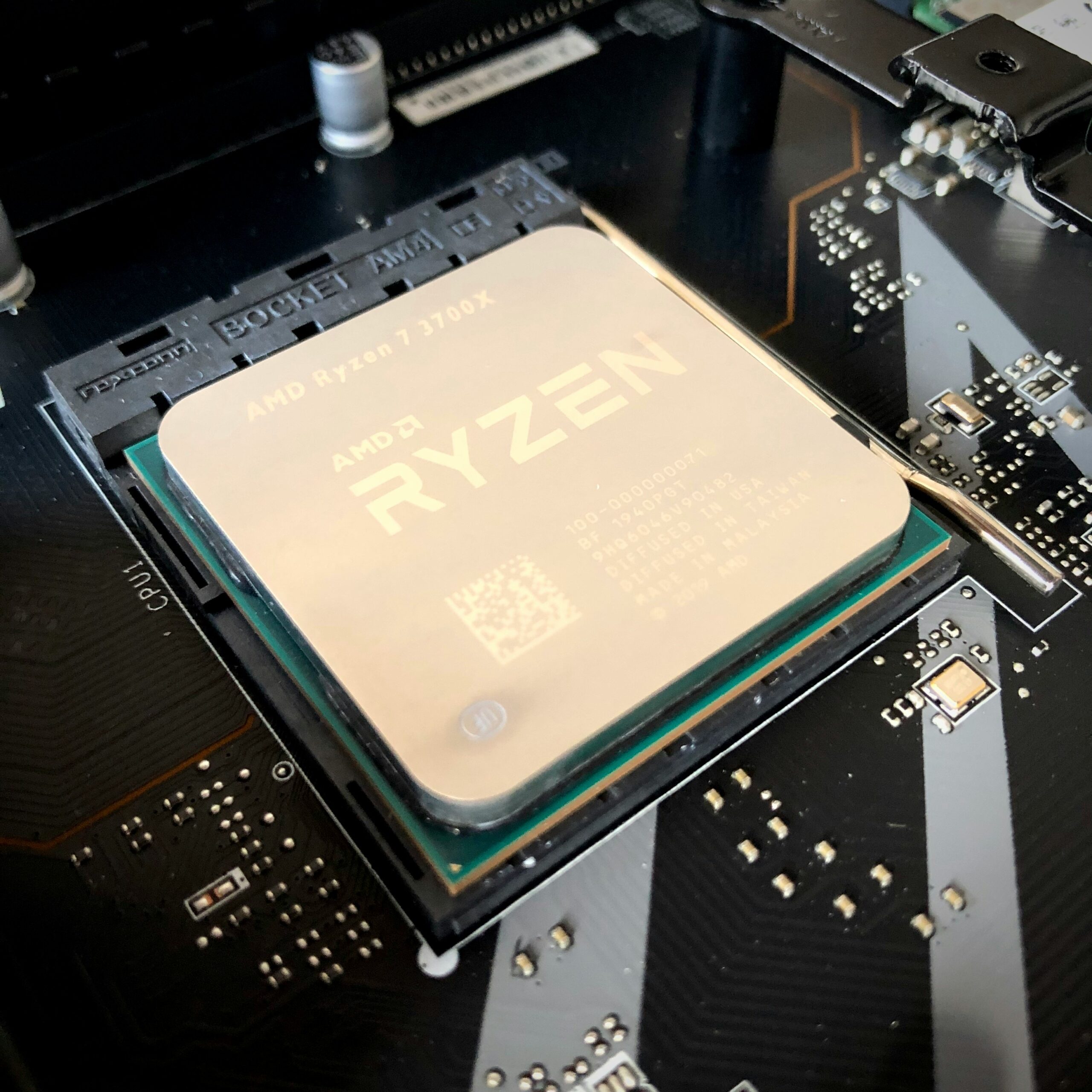 Unleashing the Powerhouse: The AMD Ryzen 9 9950X Processor