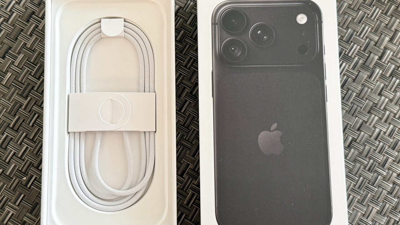 The box for a black iPhone 18 Pro